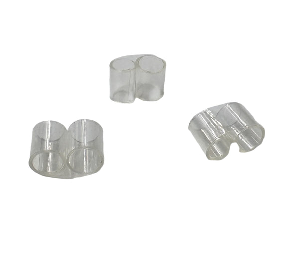 Plastic spring specimen clip for secure fastening of metallographic specimens during mounting